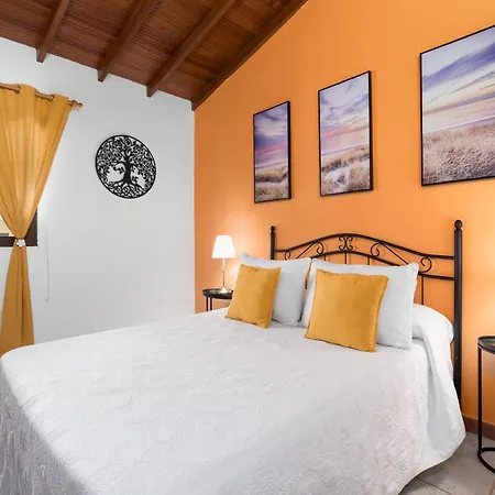 Home2book Tinajas A, Peaceful Retreat *